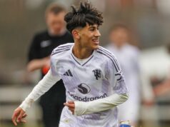 Max Dowman vie, čo prežíva JJ Gabriel so zákazom hviezdy Man Utd v Premier League JJ Gabriel z Manchestru United oslavuje skórovanie počas zápasu Premier League U18 medzi Middlesbrough U18 a Manchester United U18 v Rockliffe Parku 7. februára 2026 v Darlingtone v Anglicku.