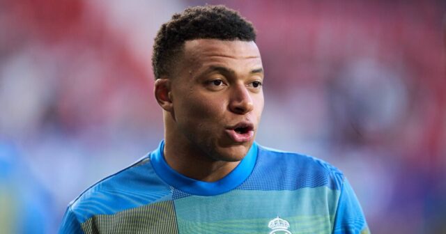 Mbappe odmieta aktuálnu madridskú dohodu po tom, čo Alexander-Arnold dostal obmedzenia|Futbal|Športová aktivita 
