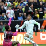 Medzinárodné priateľské zápasy: Mbappe v cieli, keď Francúzsko pokrčí ramenami červenú kartu a porazí Brazíliu 2:1