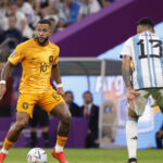 Memphis Depay vydal vyhlásenie po bizarnej chvíli počas zápasu