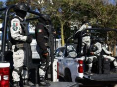 Mexiko posilnilo bezpečnostné plány pre majstrovstvá sveta s dronmi, bezpečnostnými lietadlami a robotickými psami Zložky národnej gardy v blízkosti Ústavu súdnych vied v Jalisco