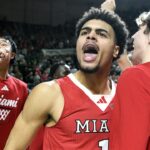 Miami RedHawks zakončili perfektnú sezónu 31:0 víťazstvom nad Ohiom po predĺžení