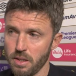 Michael Carrick ukazuje skutočné farby po kontroverznom rozhodnutí – „jeden sa mýli“