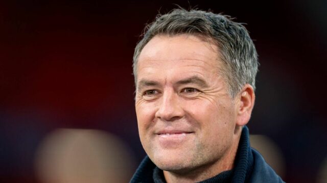 Michael Owen sa usmieva