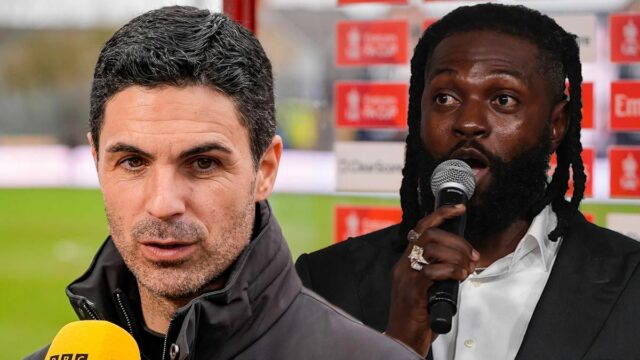 Mikel Arteta ponúkol perfektnú odpoveď Emmanuelovi Adebayorovi a tvrdil, že BANGKOK, Thajsko - 17. mája: Emmanuel Adebayor hovorí na pódiu počas 74. kongresu FIFA 2024 v Národnom kongresovom centre kráľovnej Sirikit (QSNCC) 17. mája 2024 v Bangkoku v Thajsku. (Foto: Pakawich Damrongkiattisak - FIFA/FIFA cez Getty Images)