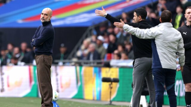 Mikel Arteta potrestaný za „úzky, obmedzený pohľad na futbal s Mikel Arteta potrestaný za „úzky, obmedzený pohľad na futbal s krvácaním z očí“