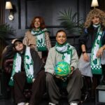 Módny návrhár vytvára limitovanú edíciu finálových šálov Ligového pohára – ako ich získať