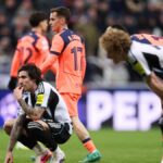 NEWCASTLE UPON TYNE, ANGLICKO – 10. marca: Lamine Yamal z FC Barcelona oslavuje strelenie prvého gólu svojho tímu počas zápasu osemfinále UEFA Champions League 2025/26 medzi Newcastle United FC a FC Barcelona v St James' Park 10. marca 2026 v anglickom Newcastle upon Tyne. (Foto: George Wood/Getty Images)