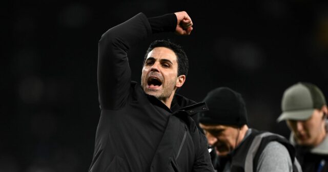 Tréner Arsenalu Mikel Arteta