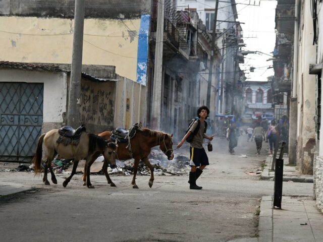 Na Kube prepukli protesty, keď USA vyvolali potravinové obmedzenia a nedostatok energie | Správy o protestoch
