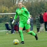 Brankárka Amelia Aplin zomrela v sobotu počas zápasu za Oxford United v zápase proti Fulhamu v klubovom tréningovom centre v Horspath.