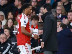 Najnovšie správy o zranení Arsenalu uprostred obáv Jurriena Timbera pred súbojom s Bayerom Leverkusen Jurrien Timber a Mikel Arteta