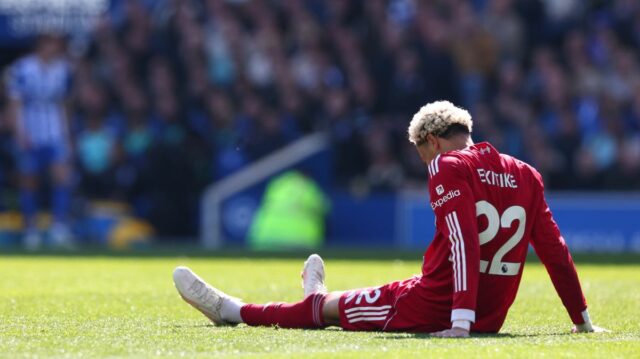 Najnovšie správy o zranení Liverpoolu, ako je aktualizácia Huga Ekitikeho Hugo Ekitike počas súboja Liverpoolu s Brightonom & Hove Albion