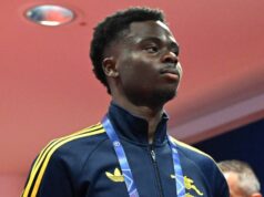 Najnovšie z Arsenalu: Mikel Arteta vyzval, aby zavolal Bukayo Saka a na letnom podpise sa „pracuje“ Bukayo Saka