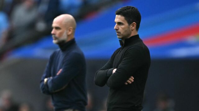 Pep Guardiola a Mikel Arteta