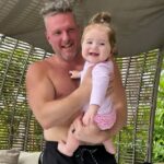 Najviac polarizujúci hostiteľ TV PAT MCAFEE bez cenzúry. Pravda o spore ESPN... tajomná manželka Aarona Rodgersa... a prečo hovorí: 'Bol som kus s***'