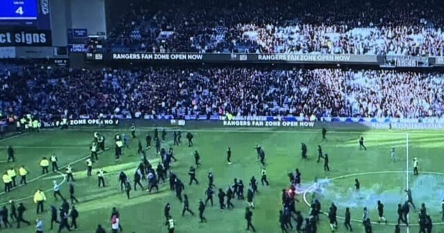 Nasledovníci Rangers sa vrhajú na tornádo, zatiaľ čo spojenie keltského hrnčeka sa po peknej prestrelke rozbehne do chaosu|Futbal|Športová aktivita 
