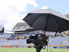 Návštevníci televízie Globe Mug si museli užívať reklamy, pretože obleky sa hrajú vo výraznej modifikácii|Futbal|Športová aktivita Návštevníci televízie Globe Mug si museli užívať reklamy, pretože obleky sa hrajú vo výraznej modifikácii|Futbal|Športová aktivita