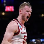 Nebraska vyhrala prvý turnajový zápas NCAA v histórii programu a ovládla Troy