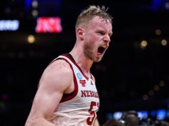 Nebraska vyhrala prvý turnajový zápas NCAA v histórii programu a ovládla Troy Nebraska vyhrala prvý turnajový zápas NCAA v histórii programu a ovládla Troy