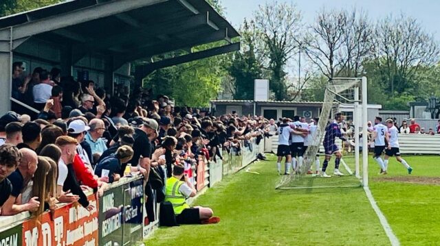 Yate Town FC (obrázok súboru)