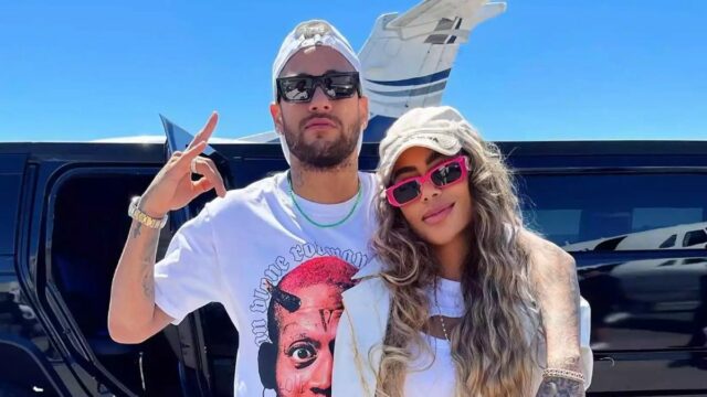 Santosov útočník č. 10 Neymar reaguje počas Paulista Championship