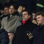 Nottingham Forest „povedz bývalému hráčovi Arsenalu Eduovi, aby sa NEVZDAL do klubu“, keď bude čeliť sekere len osem mesiacov po svojej práci globálneho šéfa futbalu.