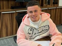 Nová zmluva Kaia Rooneyho, zákaz nosenia vlastných topánok, odpoveď na „ponuku“ Man Utd Nová zmluva Kaia Rooneyho, zákaz nosenia vlastných topánok, odpoveď na „ponuku“ Man Utd