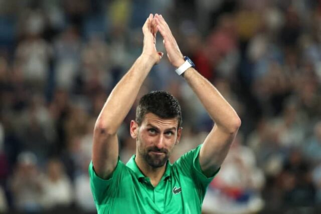 Novak Djokovič prináša inšpiratívne posolstvo futbalovému tímu UCLA Foto: Shi Tang/Getty Images