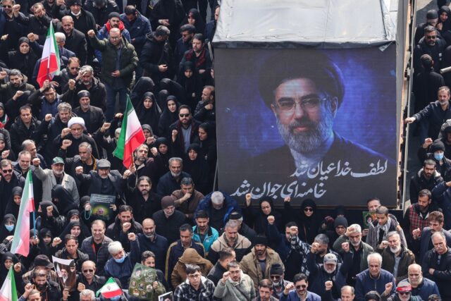 Nový najvyšší iránsky vodca vydal prvé vyhlásenie | Konflikt
