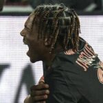 Jeremy Jacquet utrpel pre Rennes škaredé zranenie ramena a čaká ho operácia