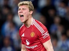 Obaja hráči Guy Utd vyzvali na „boj“ a na to, čo momentálne robia|Futbal|Športová aktivita Obaja hráči Guy Utd vyzvali na „boj“ a na to, čo momentálne robia|Futbal|Športová aktivita