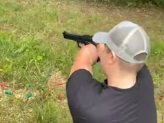 Objavuje sa video hráča so štvornásobnou amputáciou, obvineného z vraždy, nabitia a streľby z pištole v roku 2024 Objavili sa zábery, na ktorých profesionálny hráč cornhole a štvornásobne amputovaný Dayton James Webber vystrelil z dvoch zbraní po svojom zatknutí na základe obvinenia z vraždy.