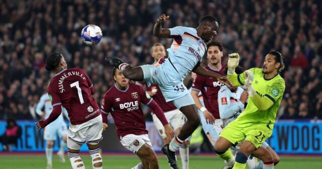 Ochranu televízie West Pork vs Brentford bráni problém Exploration+|Futbal|Športová aktivita 
