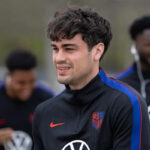 MARIETTA, GRUZÍNSKO – 25. marca: Gio Reyna zo Spojených štátov amerických prichádza, aby sa zúčastnil školenia USMNT na cvičisku Children's Healthcare of Atlanta Training Ground 25. marca 2026 v Mariette v štáte Georgia. (Foto: John Dorton/ISI Photos/USSF/Getty Images)