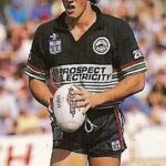 Bývalá hviezda štátu pôvodu Matt Adamson (na snímke počas jeho hrania s Penrithom) pomohol riadiť plán dovozu nafty v hodnote 300 miliónov dolárov na zmiernenie zhoršujúcej sa palivovej krízy v Austrálii.