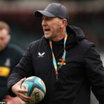 Jason Gilmore prišiel ako tréner obrany v roku 2024 a minulé leto, keď odišiel Danny Wilson, prevzal úlohu dočasného hlavného trénera.