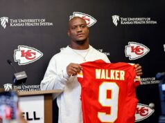 Odhalené: Trhlina v zákulisí, ktorá prinútila hviezdu Seattle Seahawks, ktorá vyhrala Super Bowl, k Chiefs Walker sa začiatkom tohto mesiaca dohodol na trojročnej zmluve s Kansas City v hodnote až 45 miliónov dolárov