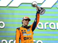 Oscar Piastri je „okradnutý“ o víťazstvo v F1 na Veľkej cene Japonska – no stále to nazýva jedným z najlepších pretekov svojej kariéry Oscar Piastri (na snímke) zaujal svoje miesto na pódiu F1 prvýkrát v roku 2026 druhým miestom na Veľkej cene Japonska v nedeľu