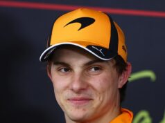 Oscar Piastri pravidelne dosahuje v F1 rýchlosť 350 km/h – ale jedna vec na jazde po verejných cestách v Melbourne ho znervózňuje Oscar Piastri je na misii stať sa prvým majstrom sveta F1 v Austrálii po 46 rokoch