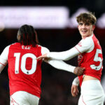 Otec Maxa Dowmana hovorí, že tréner „na hranici podvodu“