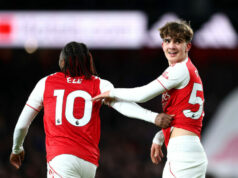 Otec Maxa Dowmana hovorí, že tréner „na hranici podvodu“ Otec Maxa Dowmana hovorí, že tréner „na hranici podvodu“