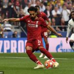 Rok po tom, čo videl svoj sen o Lige majstrov kruto rozdrvený Sergiom Ramosom, to bolo pre Salaha v Madride vykúpením, keď strelil penaltu proti Tottenhamu.