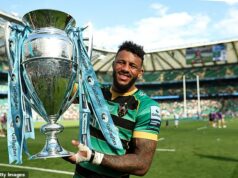 PREM Rugby prestupy: Leicester nahradil Mako Vunipola po šoku z prístupu Courtney Lawes, Saracéni potiahli kultového hrdinu Batha, najnovšie informácie o nových tréneroch Harlequins a Gloucester a prečo je Newcastle pripravený nakrútiť hviezdu svetovej triedy Bývalá anglická zámka Courtney Lawes je ikonou Northamptonu, no oslovili ju neľútostní rivali Leicester o návrate domov z kúzla Pro D2 s Brive.