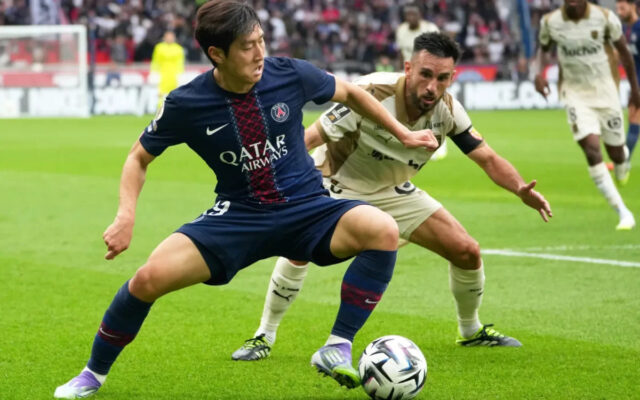 PSG a Lens reagujú na odloženie rozhodnutia o titule Ligue Download app from appStore