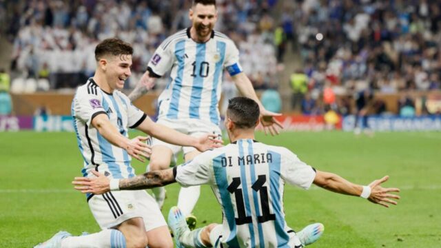 PSG „vážne zvažuje“ prestup za spoluhráča Lionela Messiho z MS PSG „vážne zvažuje“ prestup za spoluhráča Lionela Messiho z MS 2022