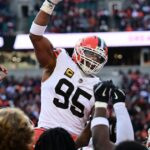 Pass rushing básnik Myles Garrett citovaný pre prekročenie rýchlosti deviaty raz