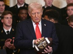 Paul Finebaum varuje, že Trumpov univerzitný športový okrúhly stôl môže byť „cirkus“ Paul Finebaum varuje, že Trumpov univerzitný športový okrúhly stôl môže byť „cirkus“