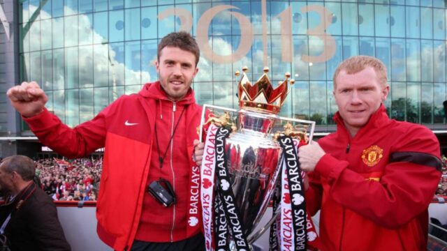 Paul Scholes porazil Michaela Carricka po tom, čo Man Utd prehral 2:1 s 10-členným Newcastlom
