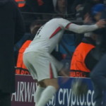 Pedro Neto 'urobí Eden Hazard' a strčí loptičku po hádke